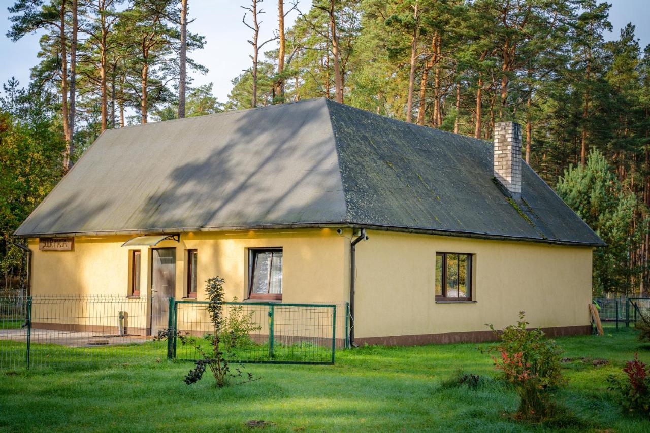 Metsaaeaere Accommodation Uulu Exterior photo